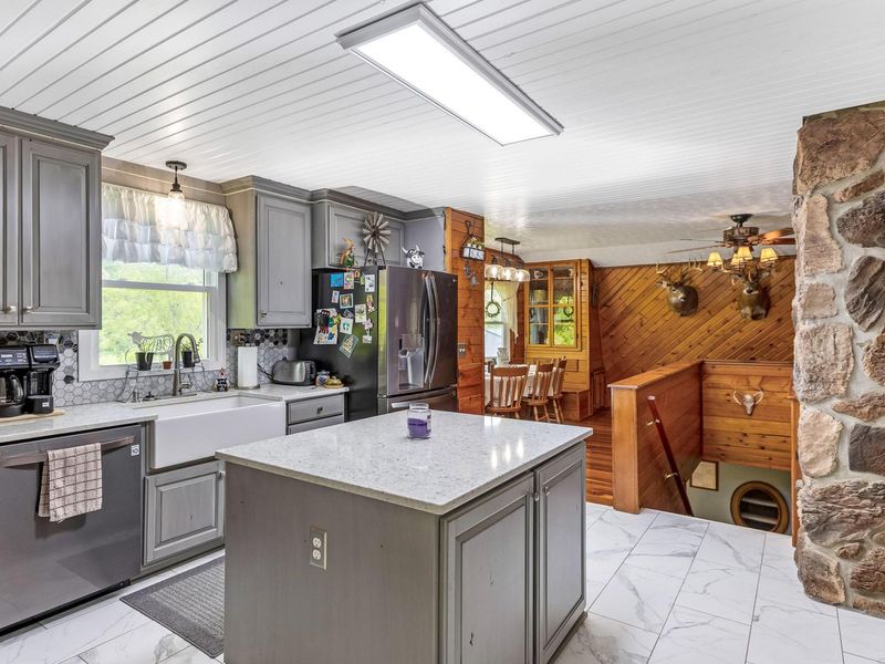 2250 Indian Camp Run Road, New Concord, OH 43762 Photo 9