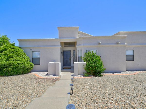1820 Rosewood Avenue NW, Albuquerque, NM 87120
