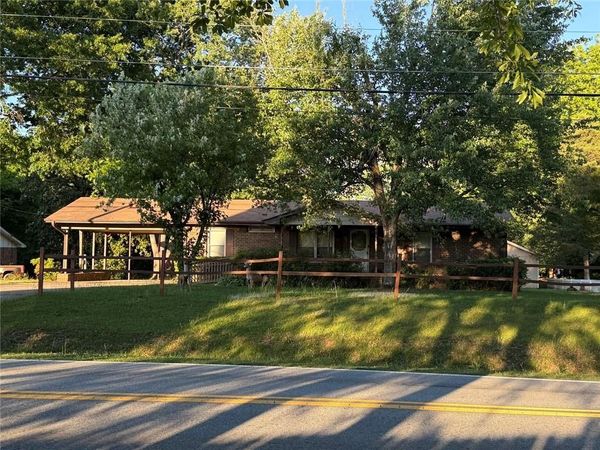 10651 Flat Shoals Road , Covington, GA 30016