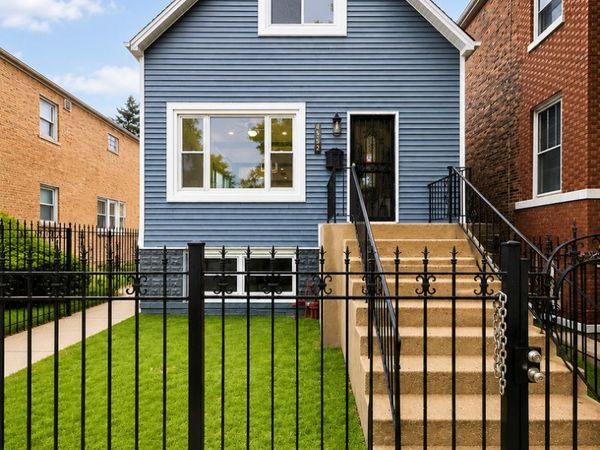 4552 S California Avenue, Chicago, IL 60632