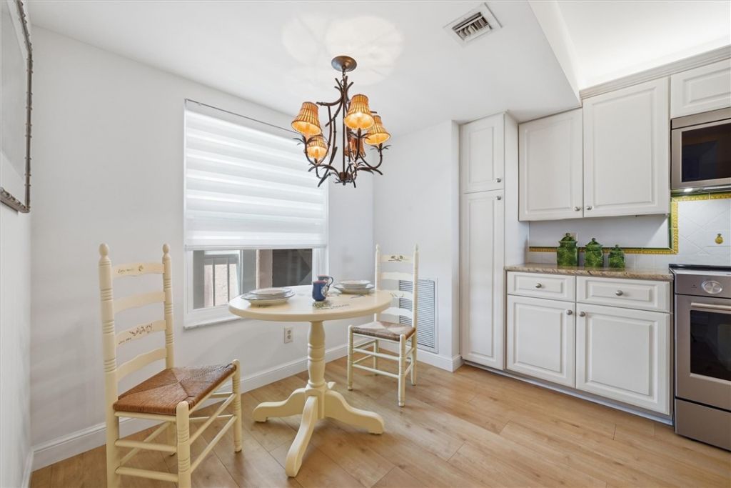 8830 S Sea Oaks Way, Unit 106, Vero Beach, FL 32963 Photo