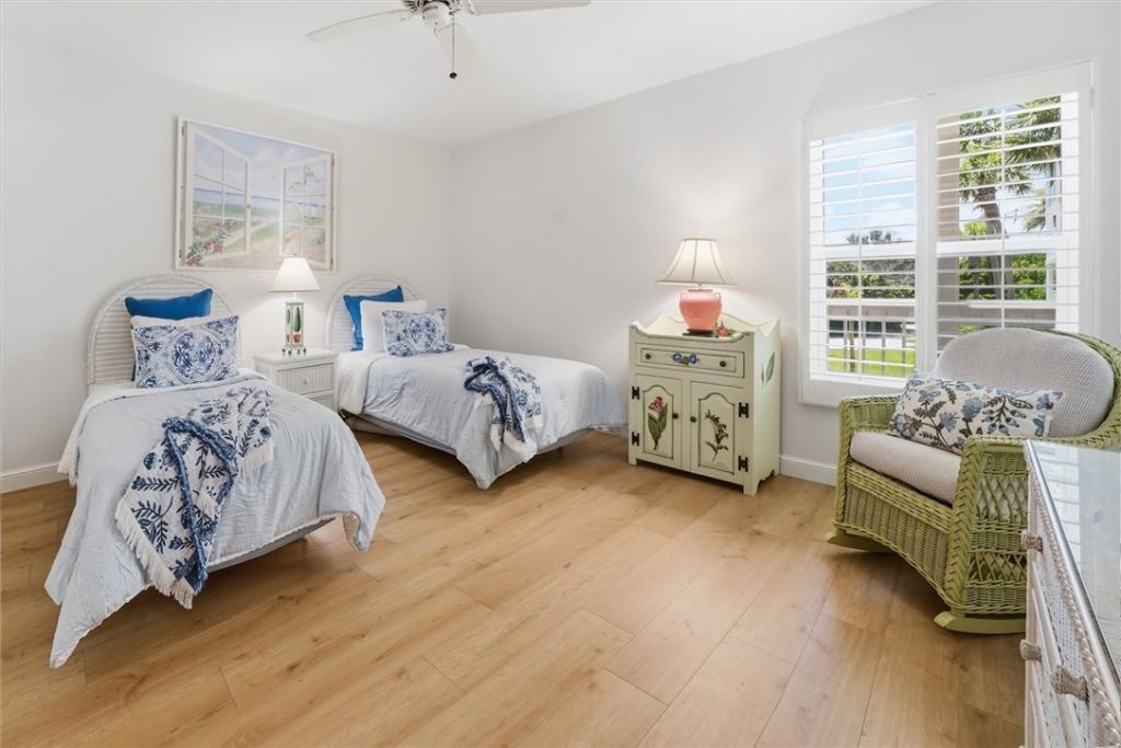 8830 S Sea Oaks Way, Unit 106, Vero Beach, FL 32963 Photo