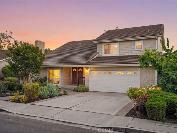 17 Deerwood W, Irvine, CA 92604