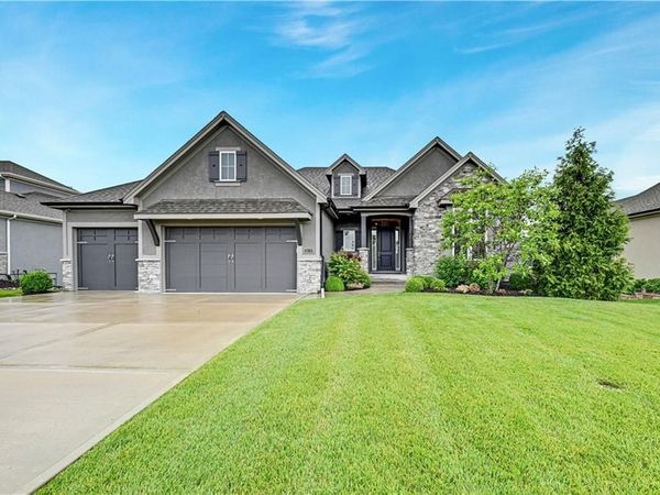 3030 W 157th Court, Overland Park, KS 66224