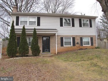 13911 MAPLEDALE AVENUE , WOODBRIDGE, VA 22193
