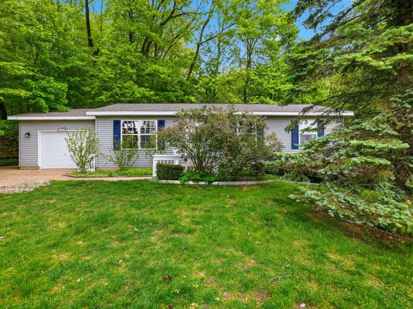 8759 Brower Lake Drive NE, Rockford, MI 49341