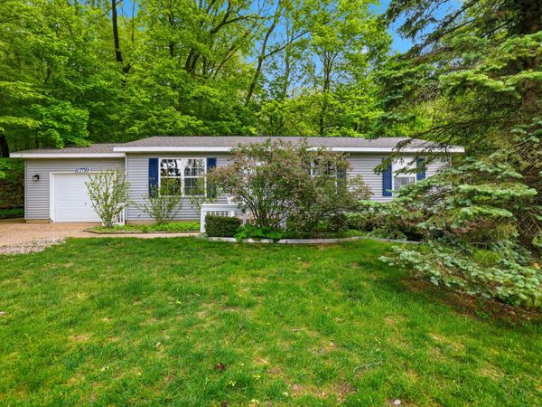 8759 Brower Lake Drive NE, Rockford, MI 49341