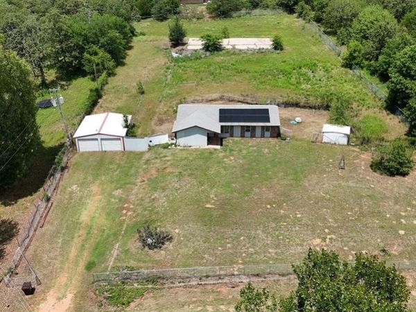 15421 S Hickory Lane, Noble, OK 73068
