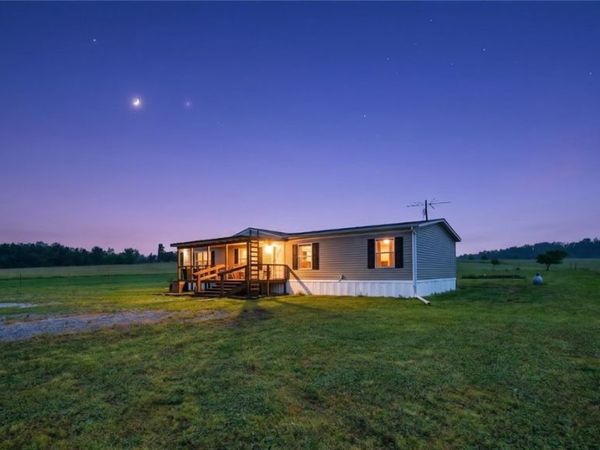 1863 Marion County 4010 , Yellville, AR 72687