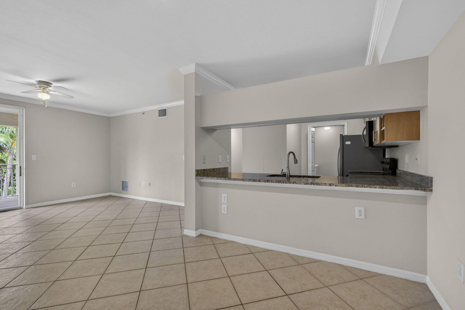 6510 Emerald Dunes Drive, Unit 308, West Palm Beach, FL 33411 Photo