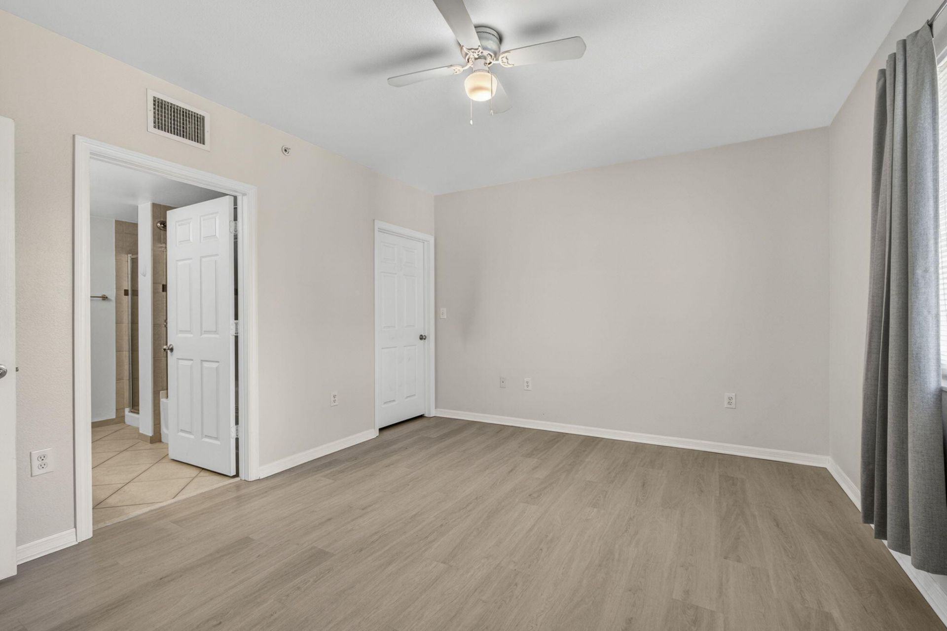 6510 Emerald Dunes Drive, Unit 308, West Palm Beach, FL 33411 Photo