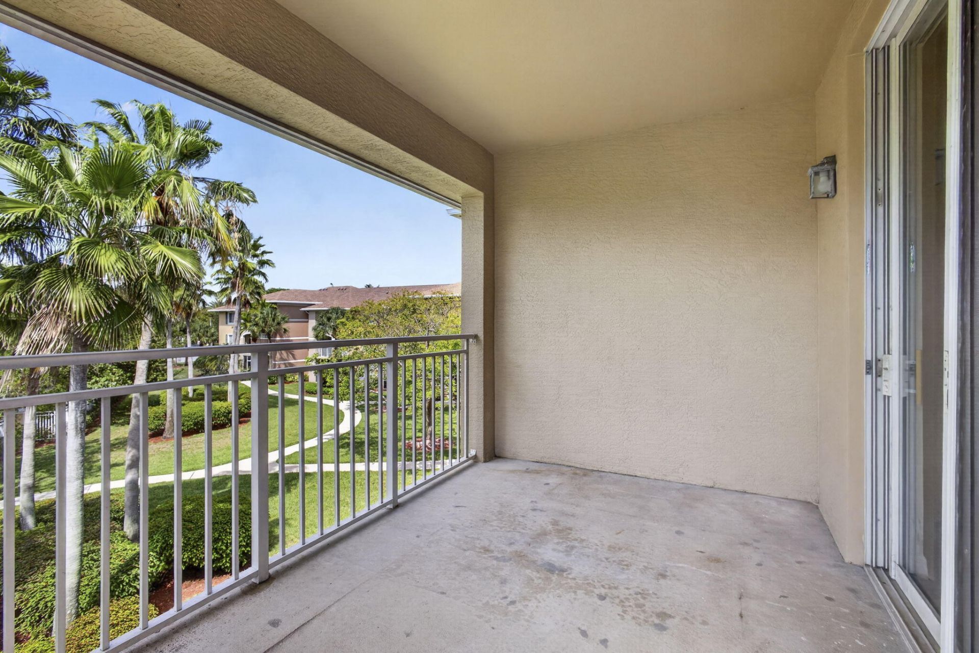 6510 Emerald Dunes Drive, Unit 308, West Palm Beach, FL 33411 Photo