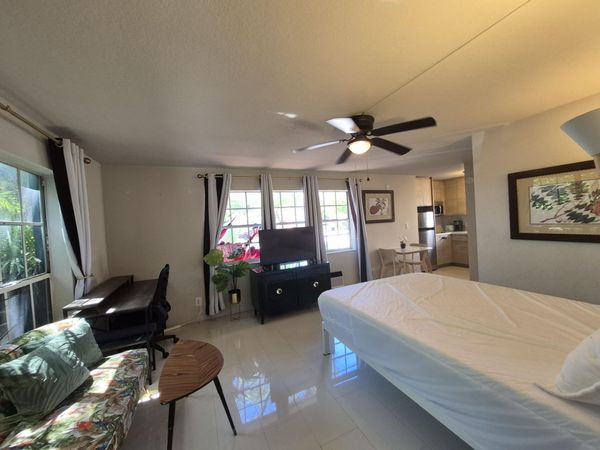 1007 SE 2nd Court, Unit 1-, Fort Lauderdale, FL 33301