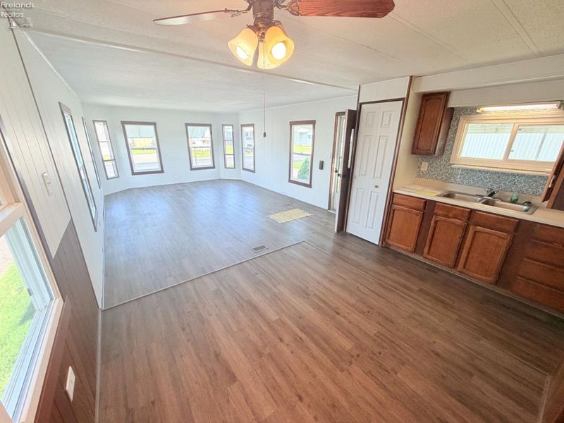 196 Rathbun Drive, Marblehead, OH 43440 Photo 12