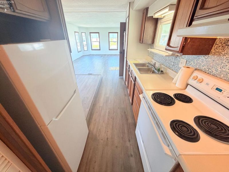 196 Rathbun Drive, Marblehead, OH 43440 Photo 13