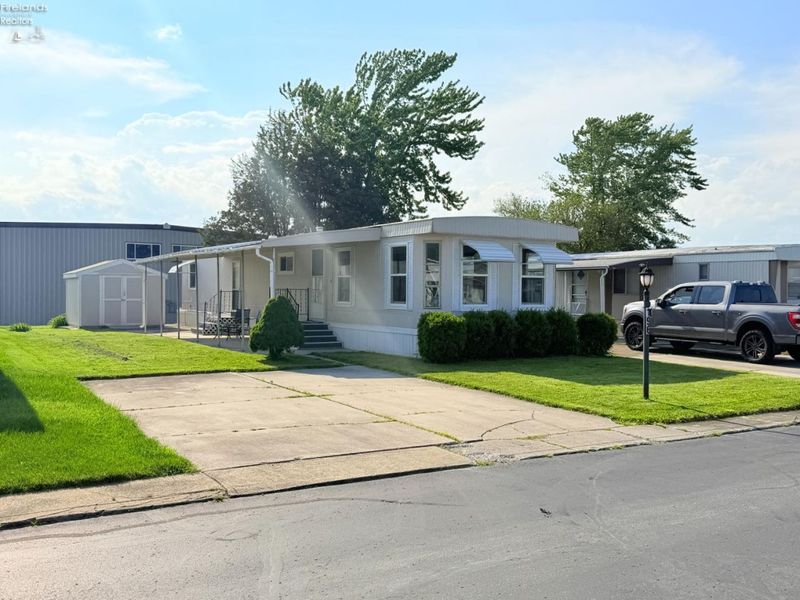 196 Rathbun Drive, Marblehead, OH 43440 Photo 4