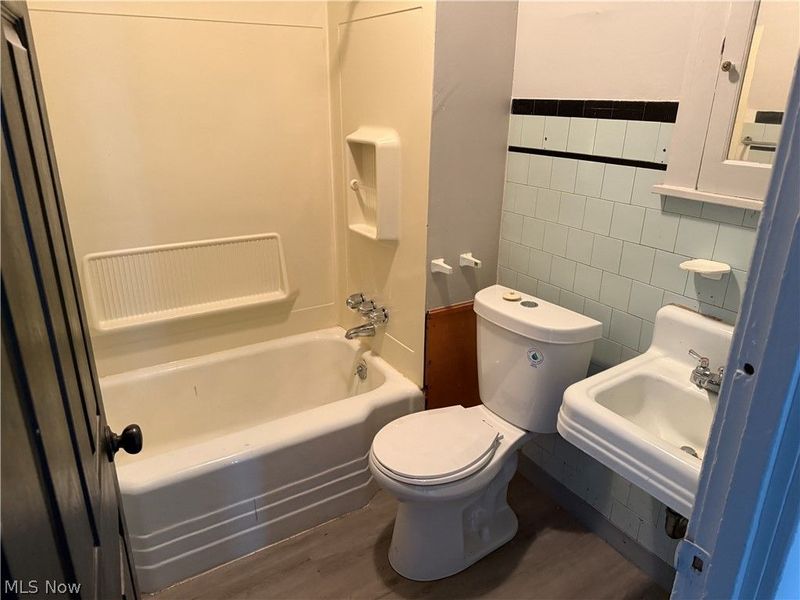 16219 Huntmere Avenue, Cleveland, OH 44110 Photo 15
