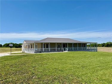 12356 Elkhorn Road, Rayville, MO 64084