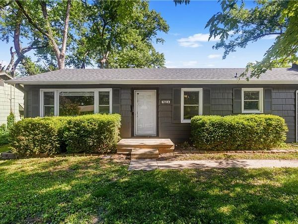 7606 W 66th Terrace, Overland Park, KS 66202