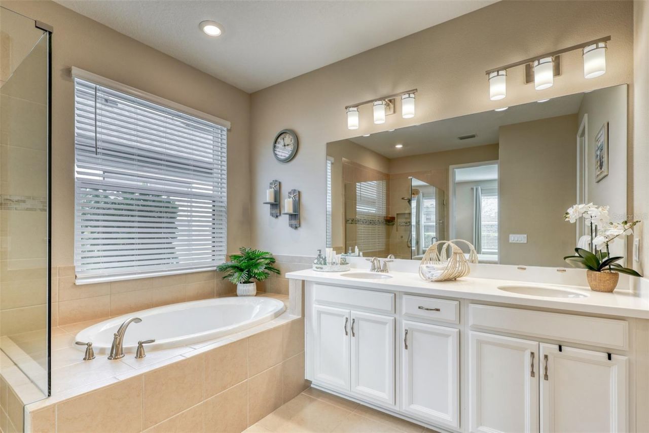 6374 Grandview Hill Court , Bradenton, FL 34203 Photo