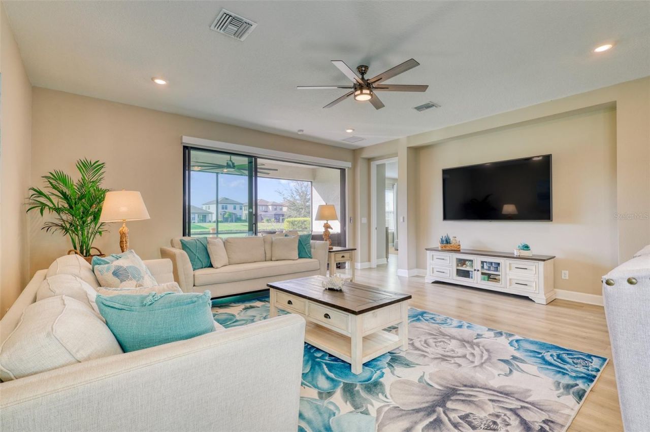 6374 Grandview Hill Court , Bradenton, FL 34203 Photo