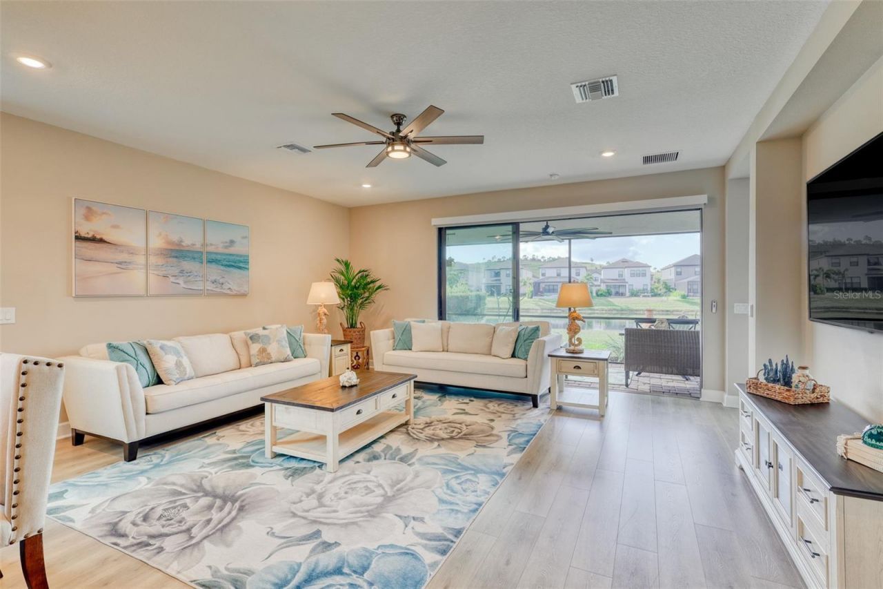 6374 Grandview Hill Court , Bradenton, FL 34203 Photo
