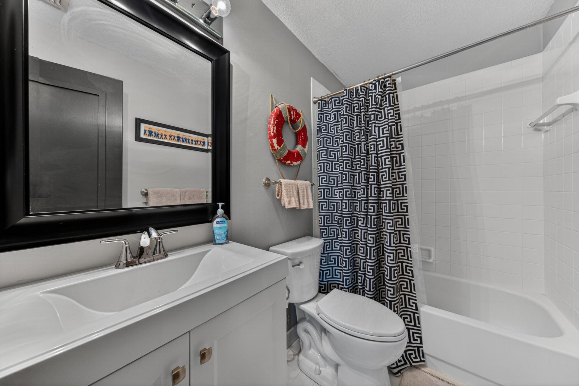 200 NE 17th Court, Unit 801, Fort Lauderdale, FL 33305 Photo