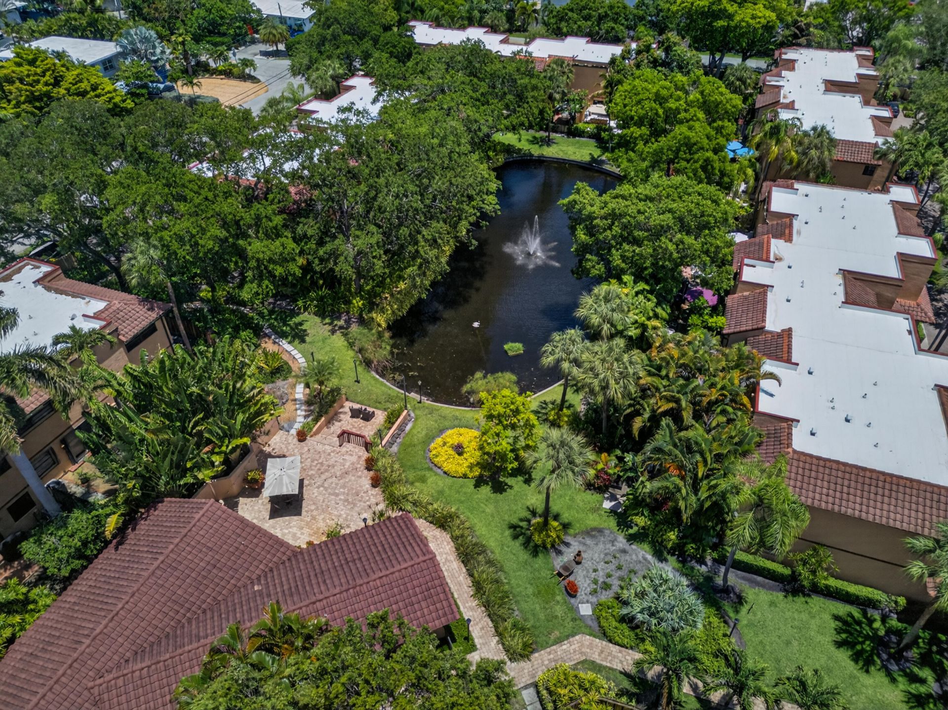 200 NE 17th Court, Unit 801, Fort Lauderdale, FL 33305 Photo