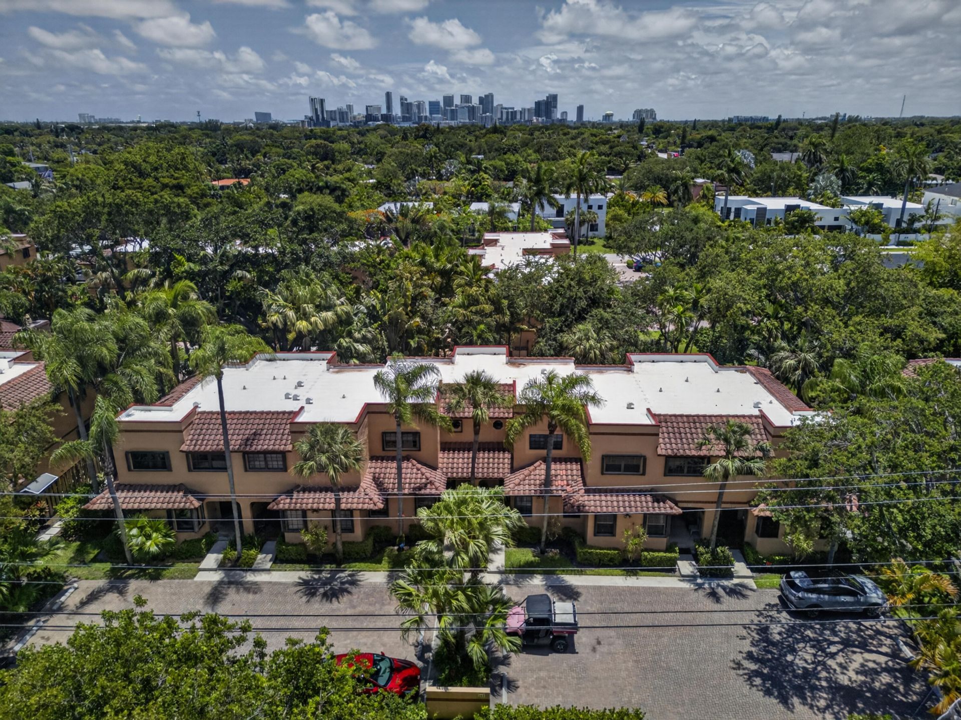 200 NE 17th Court, Unit 801, Fort Lauderdale, FL 33305 Photo