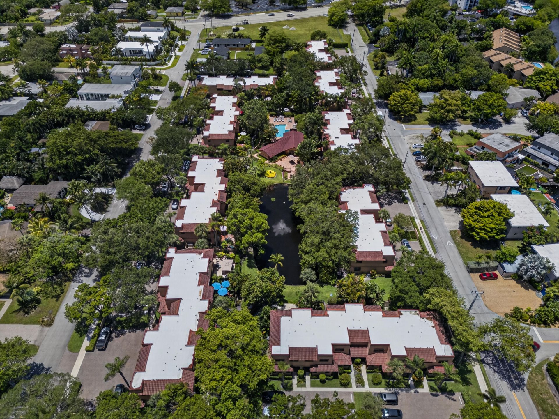 200 NE 17th Court, Unit 801, Fort Lauderdale, FL 33305 Photo