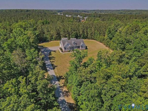 9425 Marie Road , New Kent, VA 23124