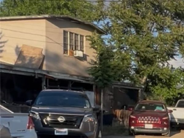 2126 Niles, Bakersfield, CA 93305