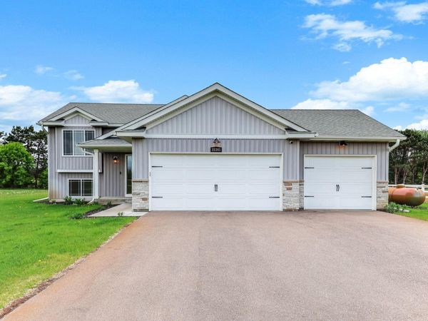 35341 Hastings Street NE, Cambridge, MN 55008