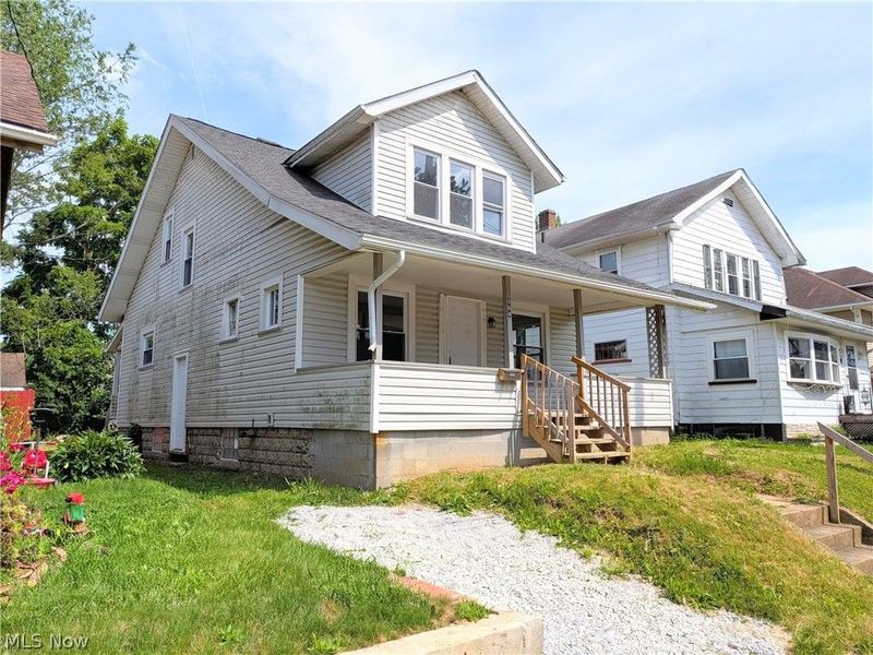 864 10th Street NE, Massillon, OH 44646 Photo 3