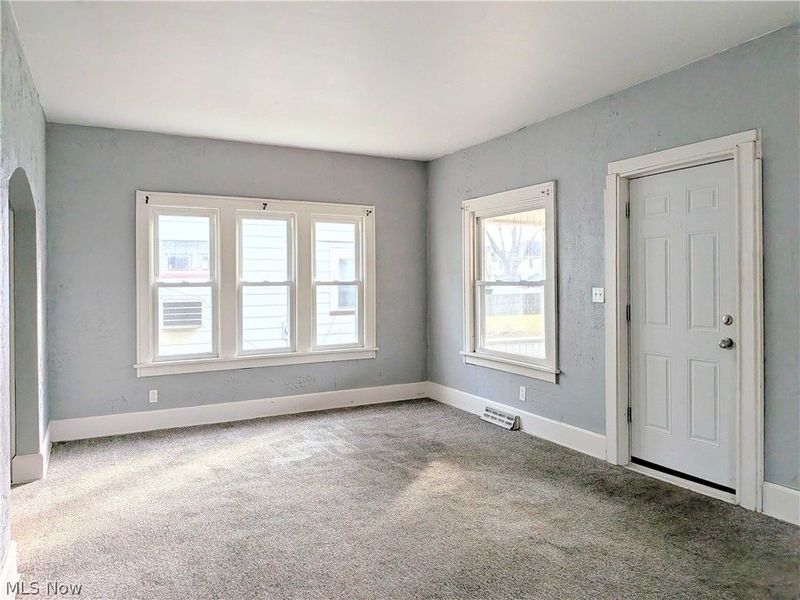 864 10th Street NE, Massillon, OH 44646 Photo 5