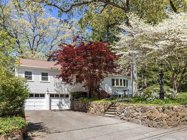 44 Windemere Road, Wellesley, MA 02482