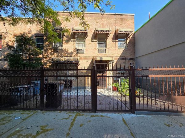 1062 Woodycrest Avenue , Bronx, NY 10452