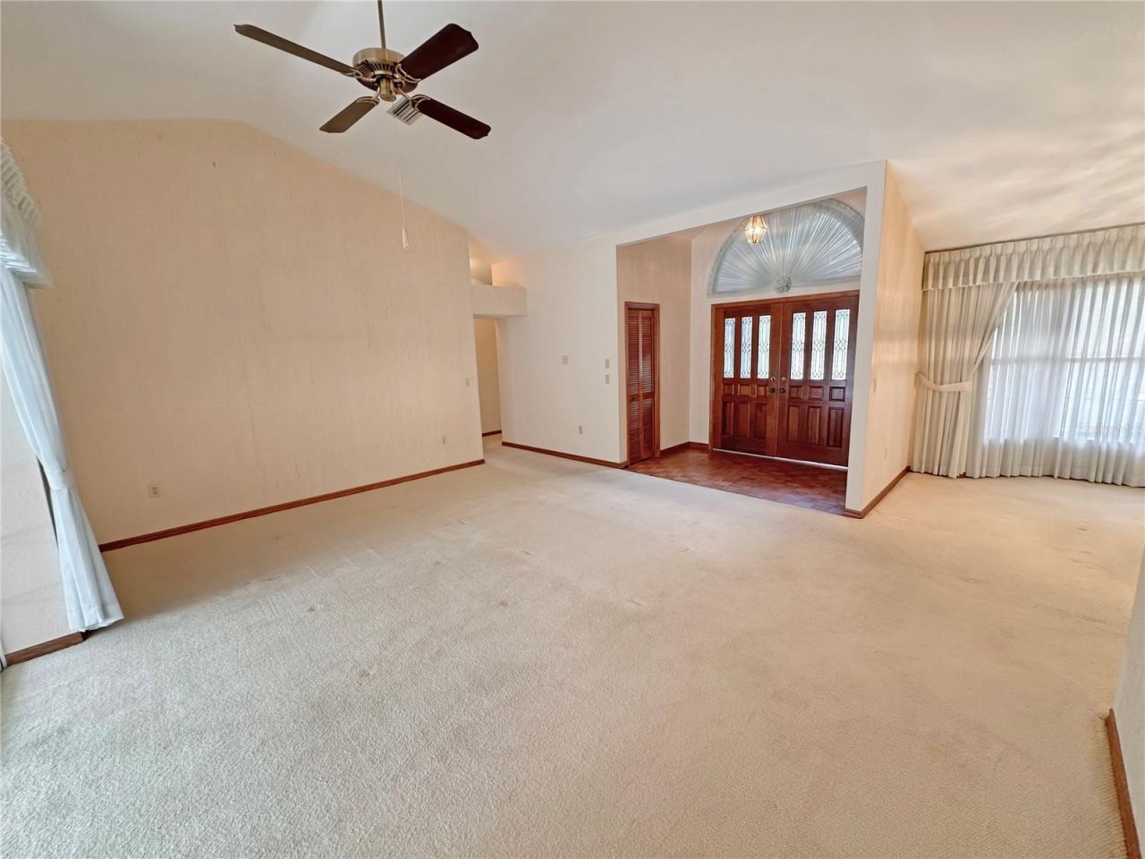 8262 Delaware Drive , Weeki Wachee, FL 34607 Photo
