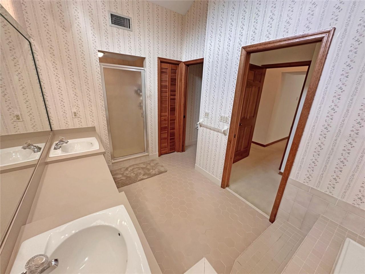 8262 Delaware Drive , Weeki Wachee, FL 34607 Photo