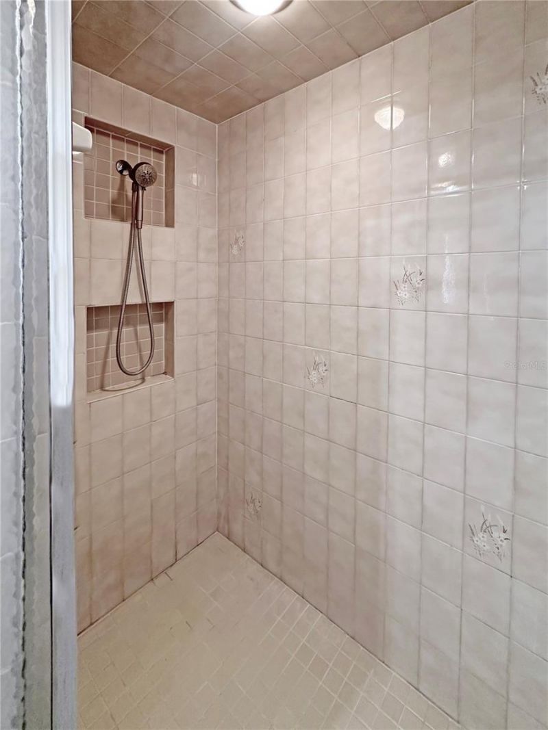 8262 Delaware Drive , Weeki Wachee, FL 34607 Photo
