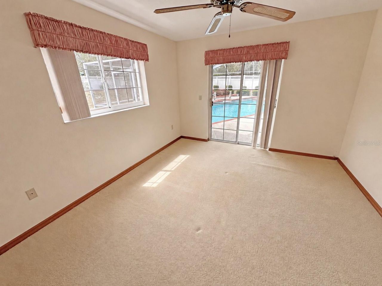 8262 Delaware Drive , Weeki Wachee, FL 34607 Photo
