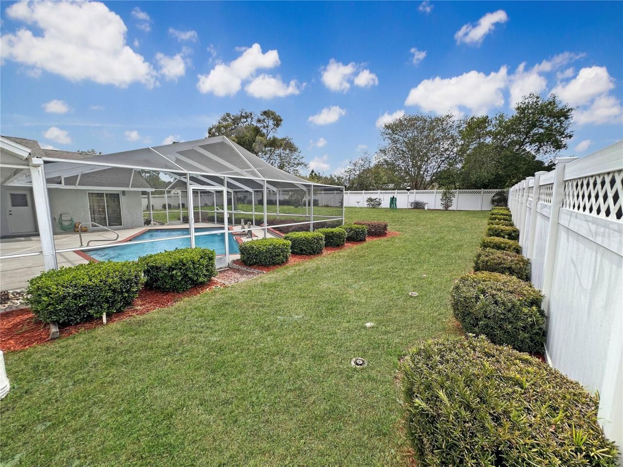 8262 Delaware Drive , Weeki Wachee, FL 34607 Photo