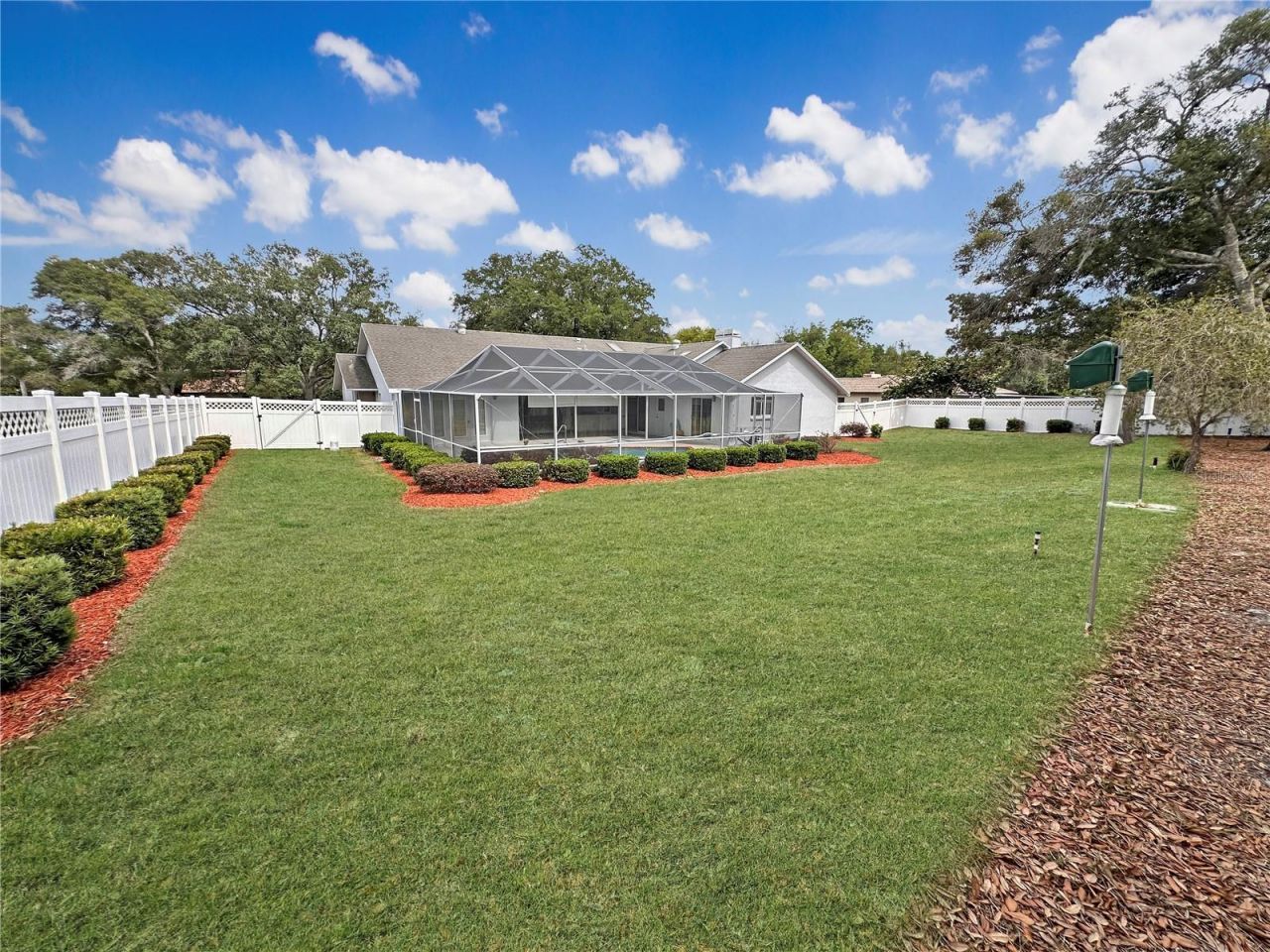 8262 Delaware Drive , Weeki Wachee, FL 34607 Photo