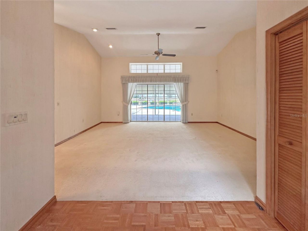 8262 Delaware Drive , Weeki Wachee, FL 34607 Photo