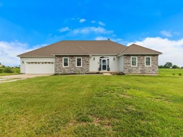 11111 Reinking Road, Kansas City, MO 64156