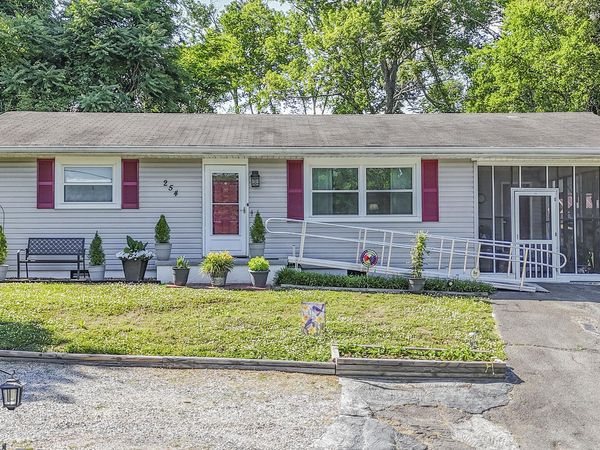 254 Midway Avenue, Rossville, GA 30741