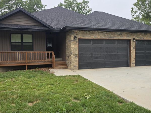 181 Sunshine Avenue , Cabool, MO 65689