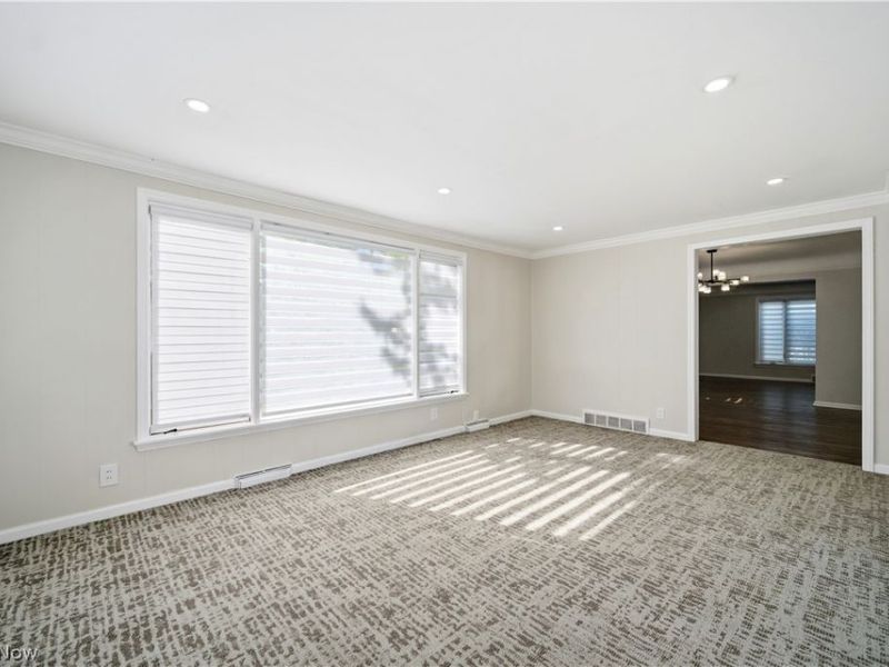 4037 Washington Boulevard, University Heights, OH 44118 Photo 10