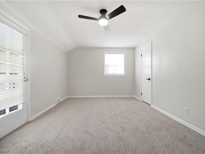4037 Washington Boulevard, University Heights, OH 44118 Photo 18