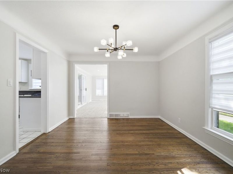 4037 Washington Boulevard, University Heights, OH 44118 Photo 8